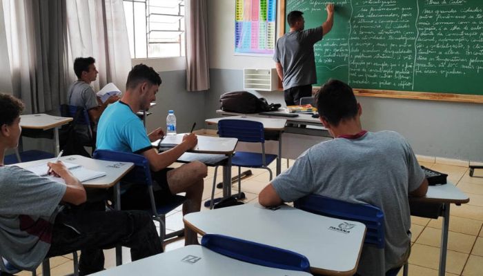  Aulas são retomadas em cinco escolas estaduais de Rio Bonito do Iguaçu